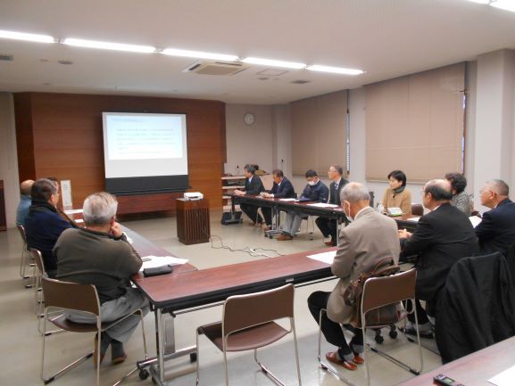 関係者との懇談会の様子